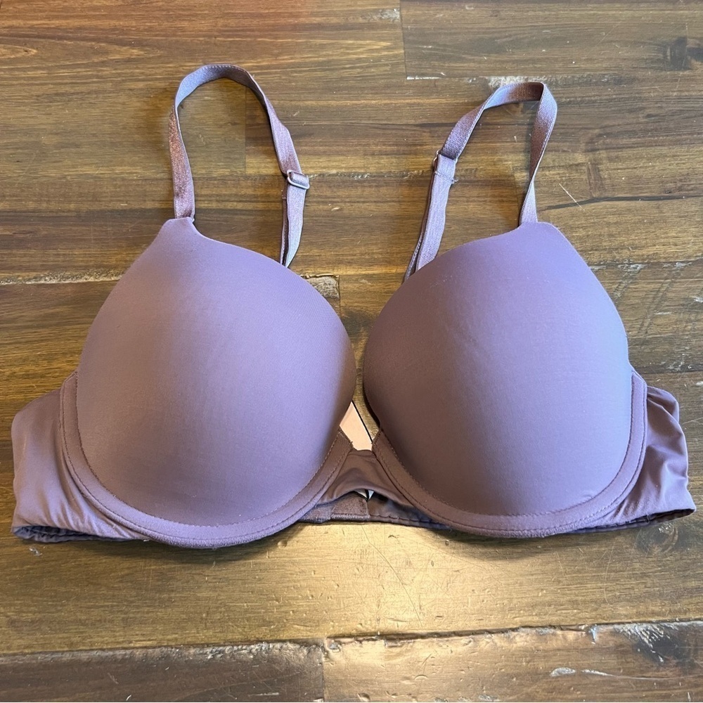 Victoria's Secret T-Shirt Push Up Full Coverage Bra Wired 34B